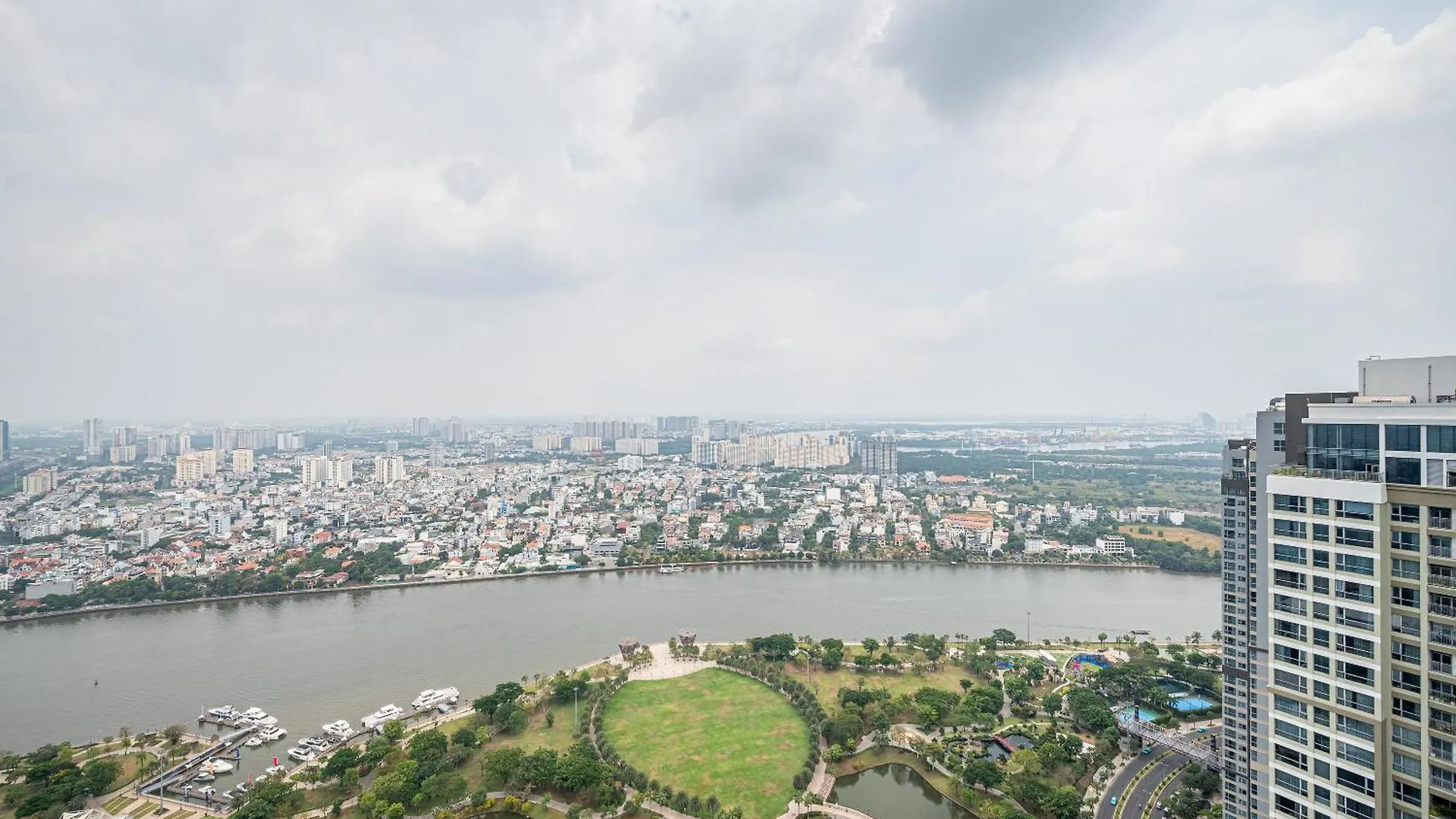 The Landmark 81 Resident Covent Garden Apartment Ho Chi Minh City Vietnam